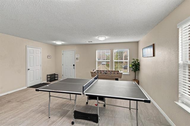 5456 Maverick Dr