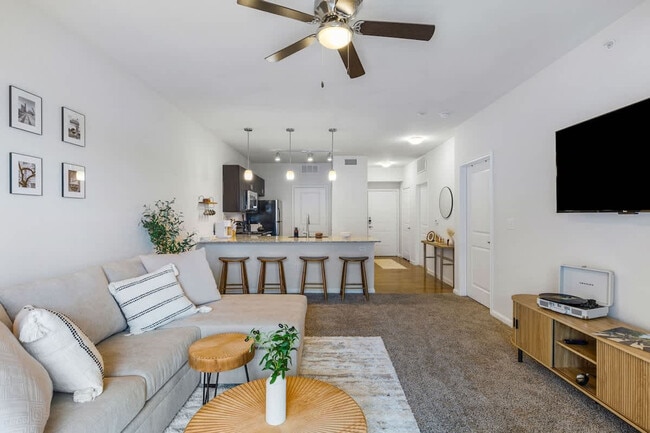 Photo - 9301 Old Bee Caves Rd Unidad ID1365729P