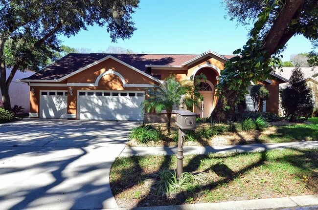 Building Photo - 4305 Round Lake Ct