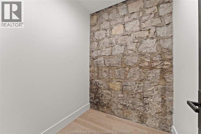 Photo - 247 Brock St Unité 102