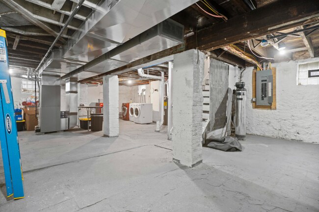 Photo - 1842 Crawford Rd