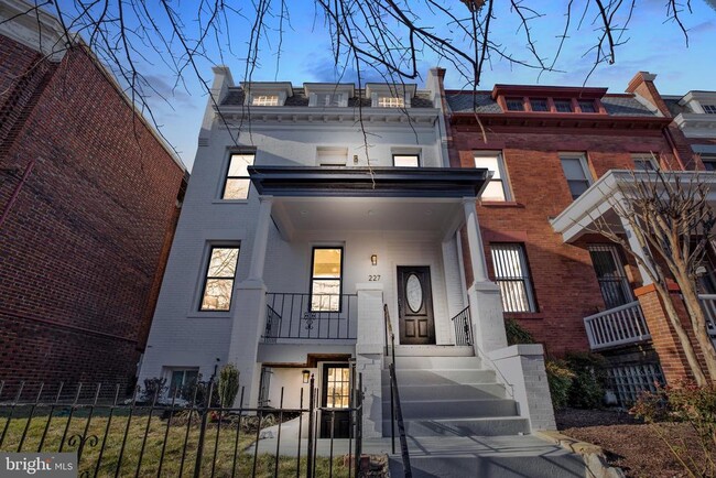 Building Photo - 227 S St NW Rental