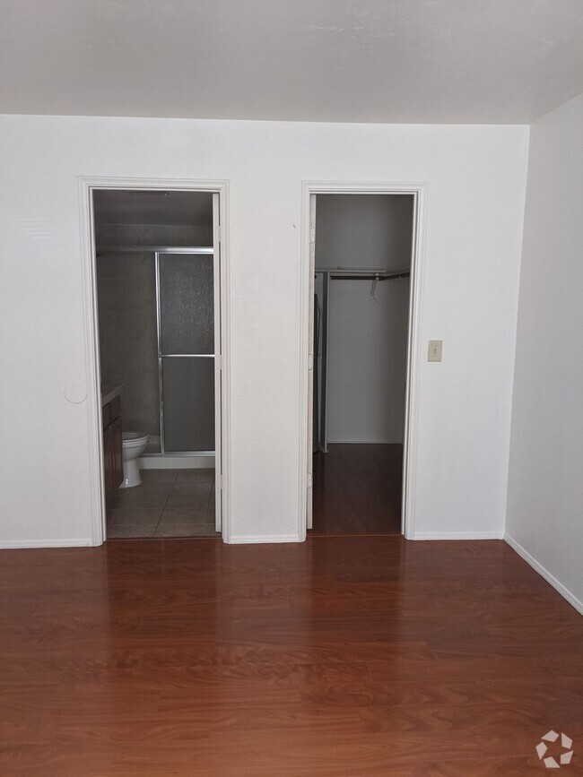 Building Photo - Casa Club Condo Rental