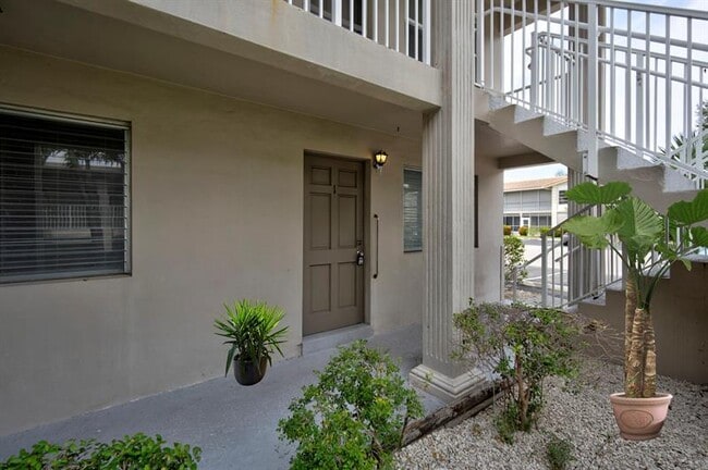 Photo - 2130 NE 42nd Ct Unit 1