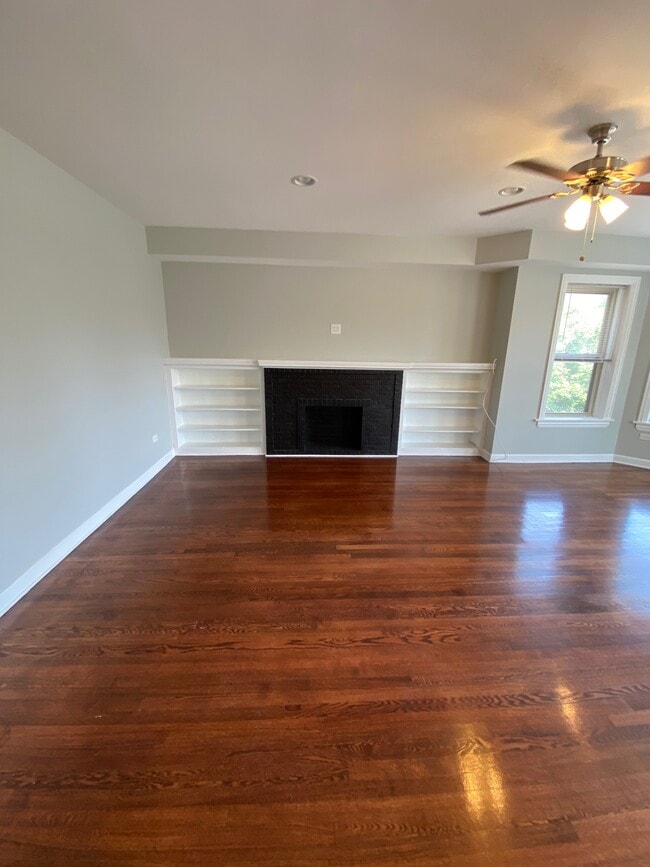 Building Photo - 5114 N Kimball Ave Unit 1
