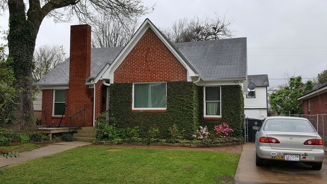 Building Photo - 4330 Coyle St