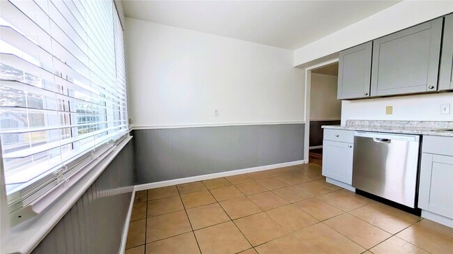 Photo - 6720 Cherryvale Dr