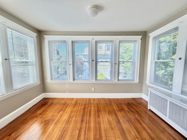 37 Leach St Unit 2