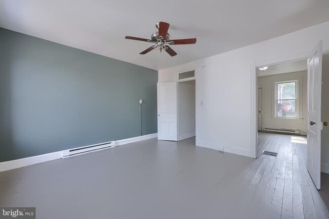 Photo - 464 Lafayette St