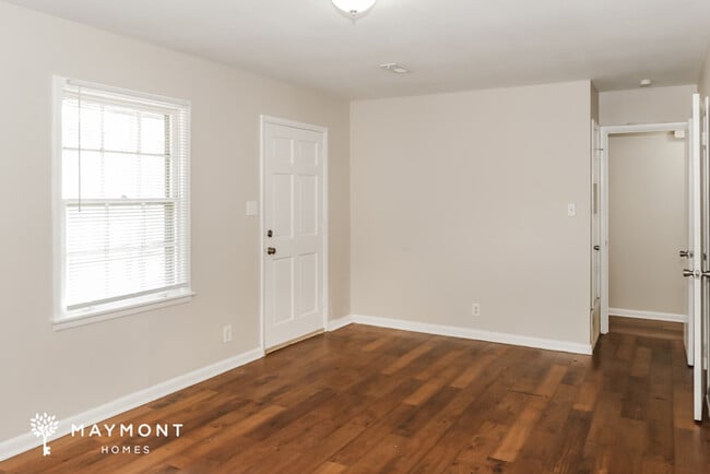 Photo - 2620 Bridge Rd NW