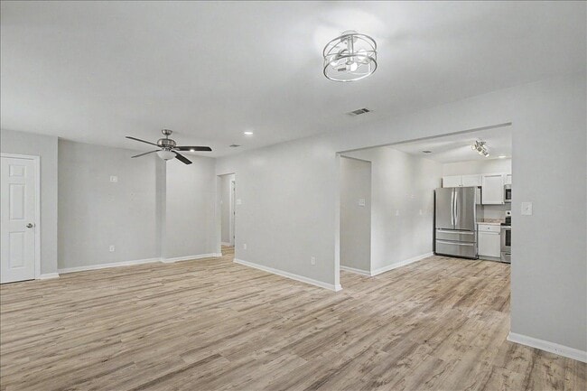 Photo - 2204 Mason Dr