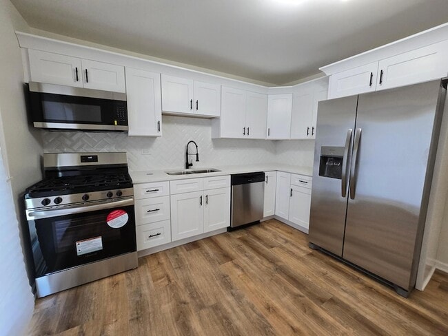Photo - 5517 E 13th Pl