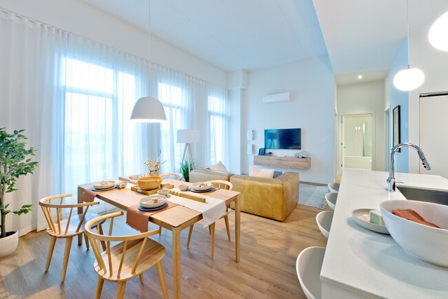 Photo - 8405 Place Saint-Charles