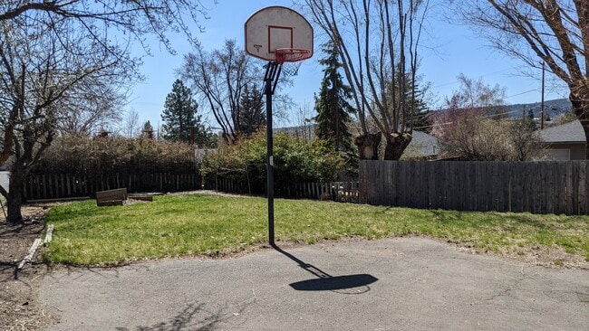 Photo - 1812 Tiffany St