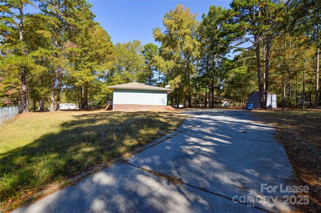 Photo - 15011 Woodstar Rd
