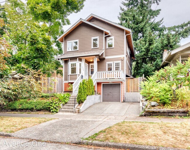 5 br, 3.5 bath House - 2208 N 46th St - 5 br, 3.5 bath House - 2208 N 46th St