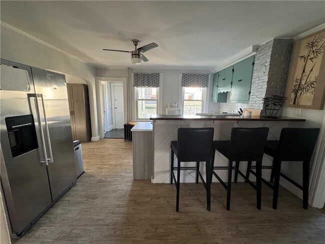 35 Brewer St Unit 2