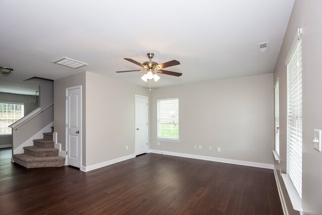 Photo - 1021 Ramsgate Dr SW