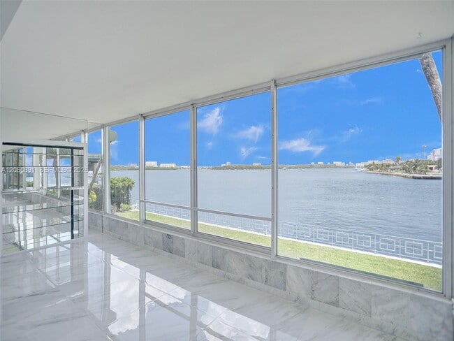 286 Bal Bay Dr Unit 2B