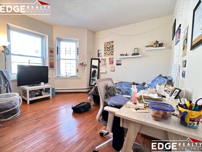 Photo - 25 Chester St Unit 2