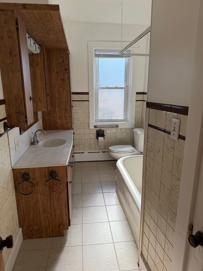 Photo - 1018 New Holland Rd Unit First Floor