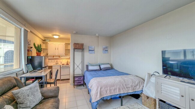 Photo - 108 S Montpelier Ave