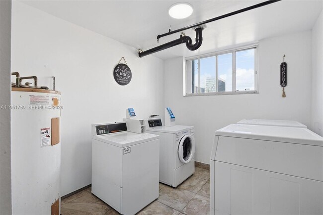 Photo - 1010 NW 11th St Unidad 206