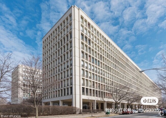 Building Photo - 1400 E 55th Pl Unit 1011S Rental