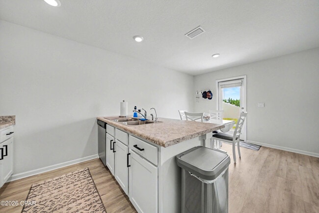 Photo - 6465 Slabinski Ln