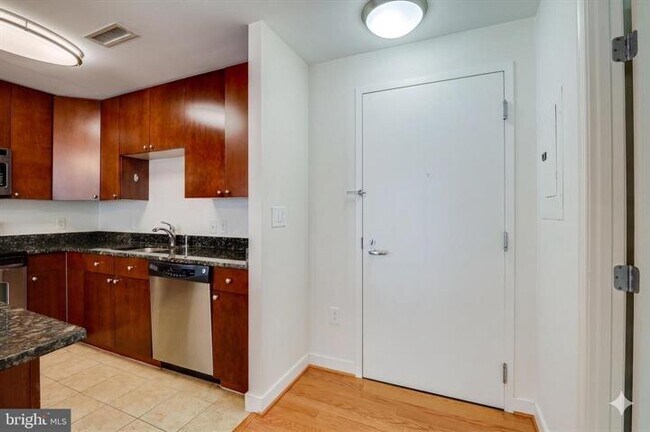 155 Potomac Passage