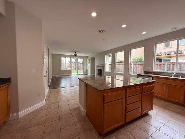 Photo - 4081 Aragon Way