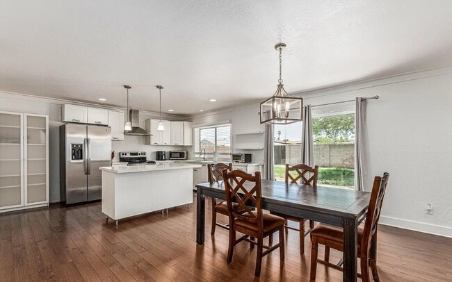 Photo - 343 W Santa Cruz Dr