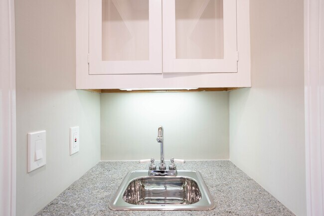 Photo - 40 Puddingstone Ln