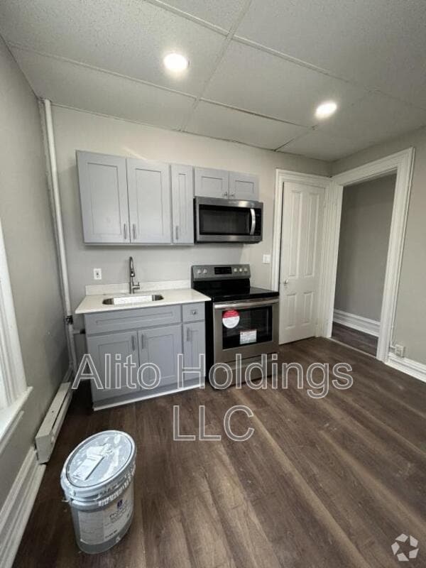 Building Photo - 141 N Eighth St Unit 2 Rental