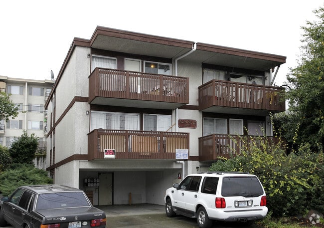 Building Photo - Apline B Apartments