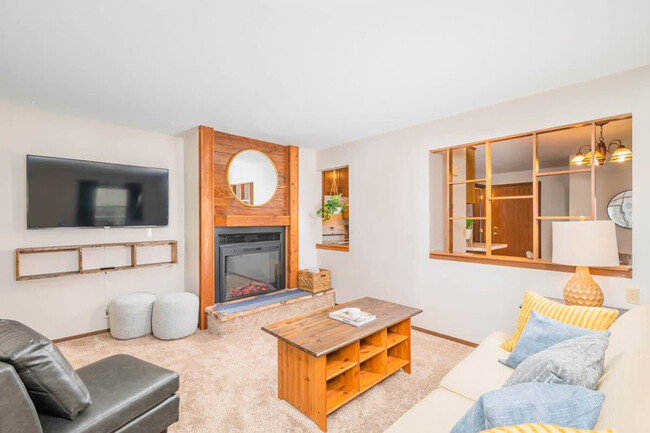 Building Photo - 1207 W Ridgeview Dr Rental