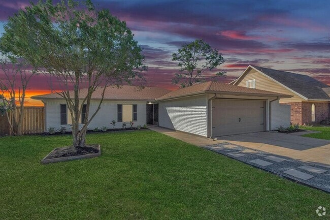 Building Photo - 1811 Eastfield Dr Rental