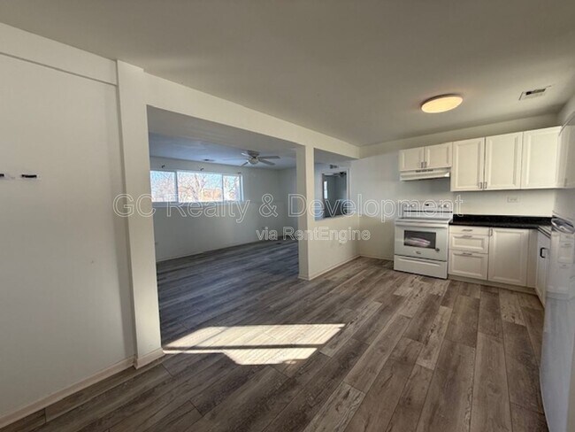 Photo - 284 W Windsor Terrace Unidad 2