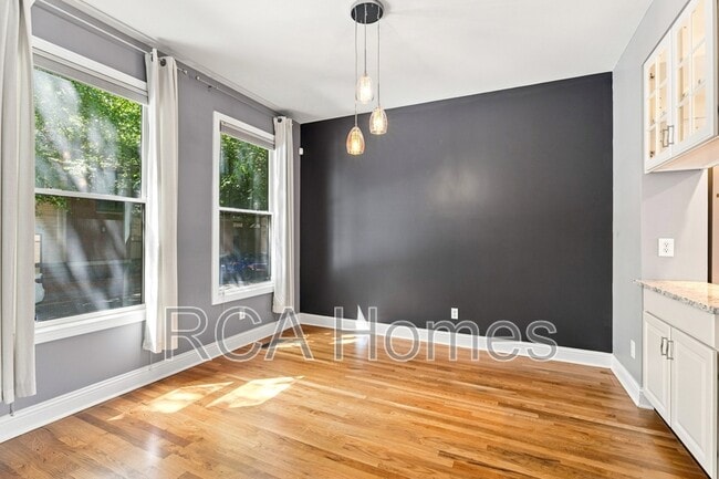 Photo - 232 E Saint Joseph St
