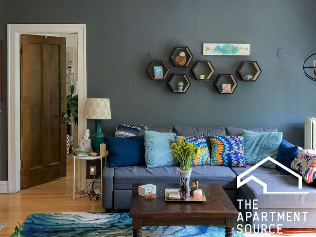 Photo - 436 W Surf St Unit 1H