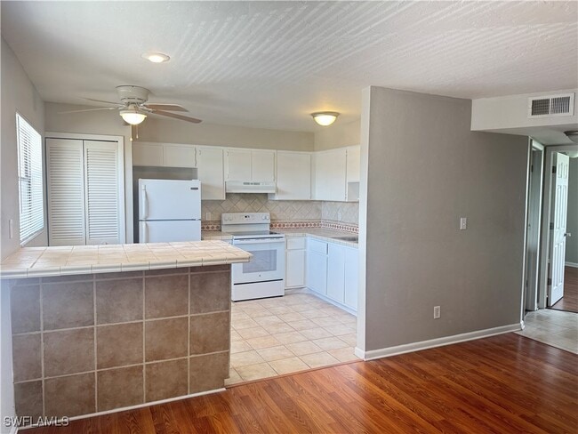 Building Photo - 4745 Orange Grove Blvd Unit E-11