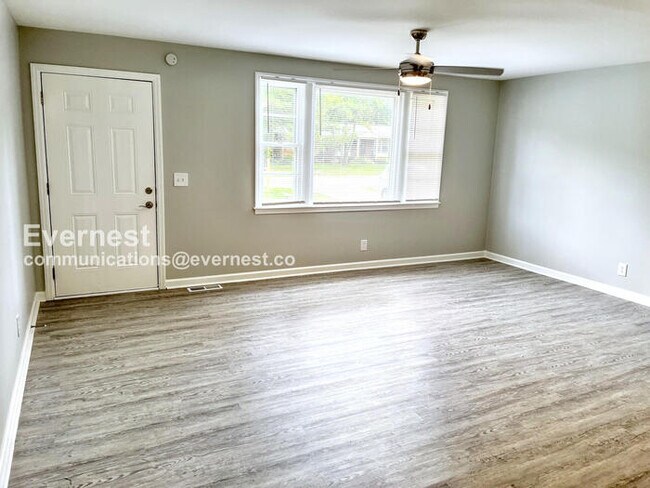 Photo - 5019 Suter Dr