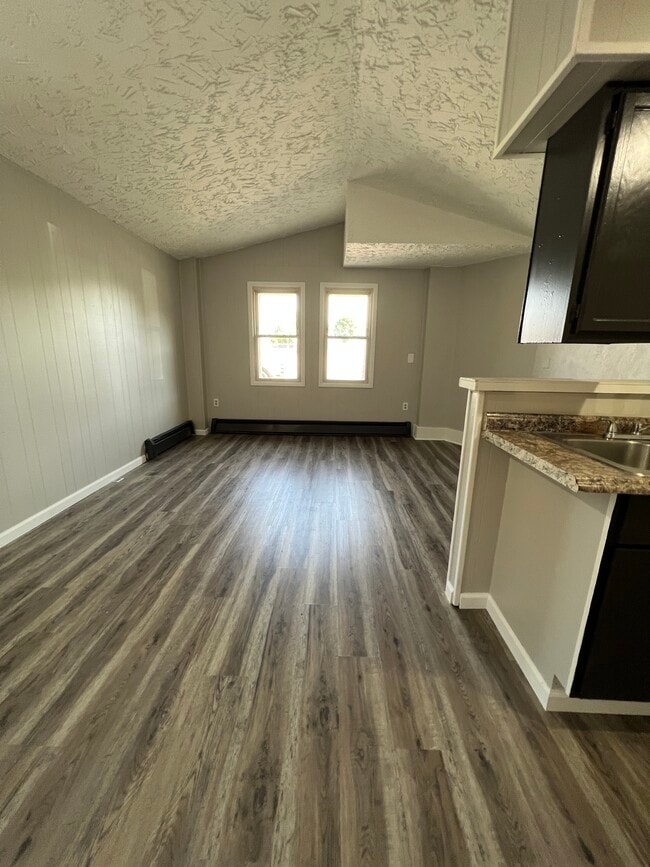 Building Photo - 514 W 16th St Unit 1 Rental