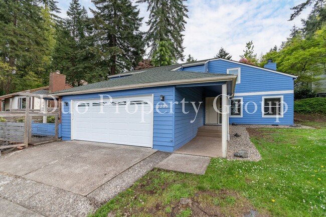Tranquil Southwest Hills Renovated Home - Tranquil Southwest Hills Renovated Home