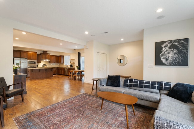 Photo - 3740 SE Willamette Ave Unidad ID1018319P