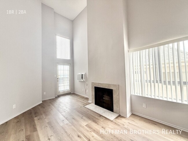 Building Photo - 3759 S Canfield Ave Unit 302