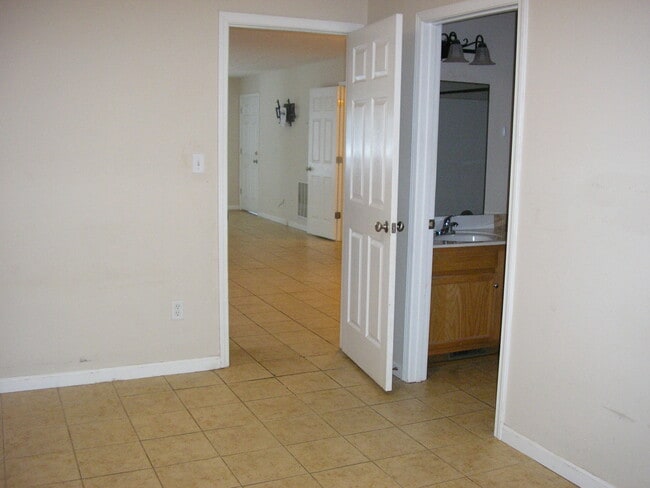 Photo - 1453 Park St Unit A