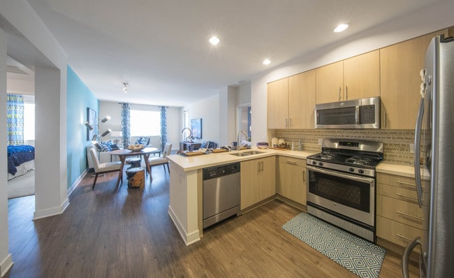 Building Photo - Verge