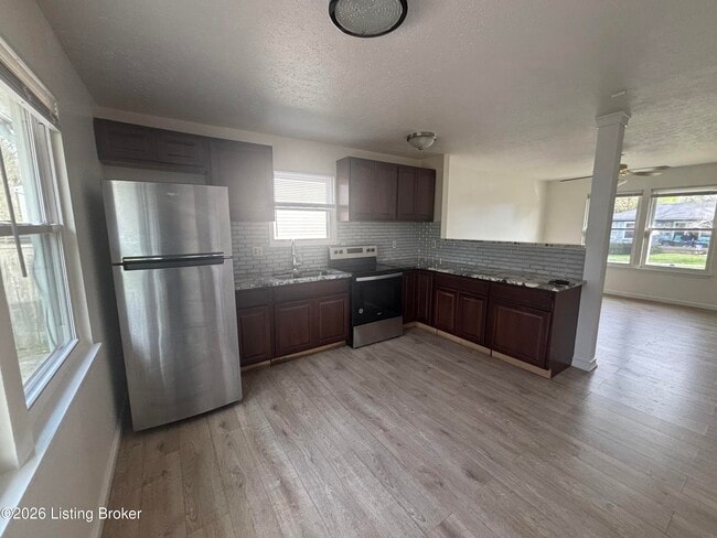 Photo - 8409 Damascus Cir