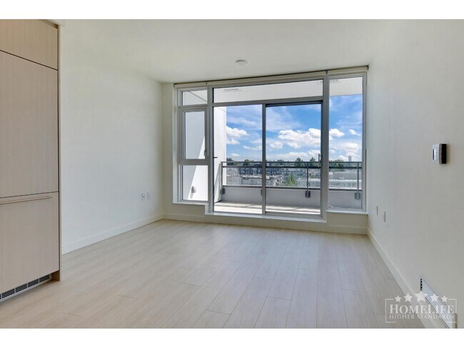 Photo - 13675-1107A 107A Ave Unit 1212